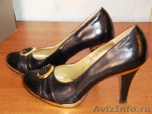 Туфли женские, черные с золотым - Изображение #2, Объявление #468738